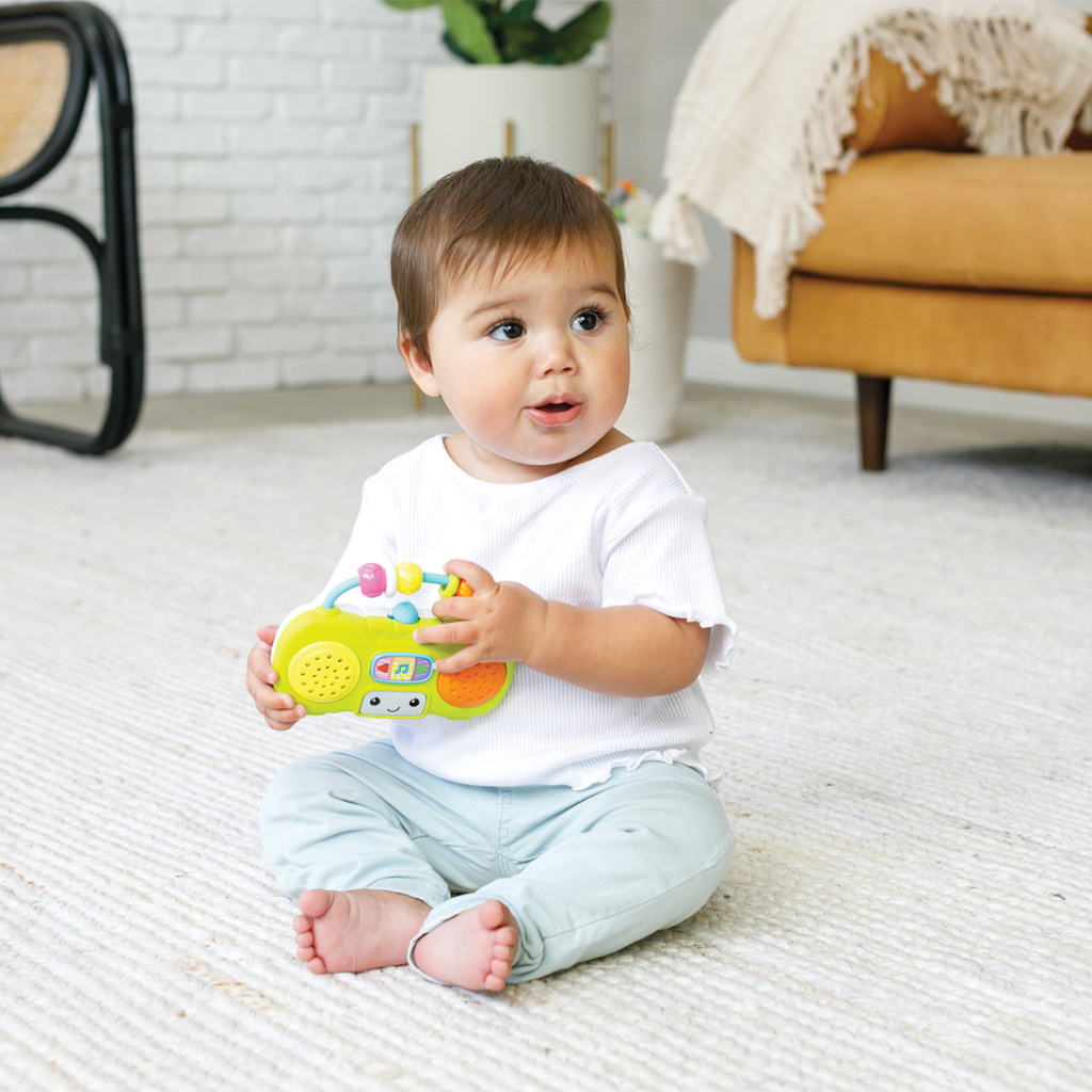 INFANTINO 307038 MUZYCZNY BOOMBOX ZE ŚWIATEŁKAMI