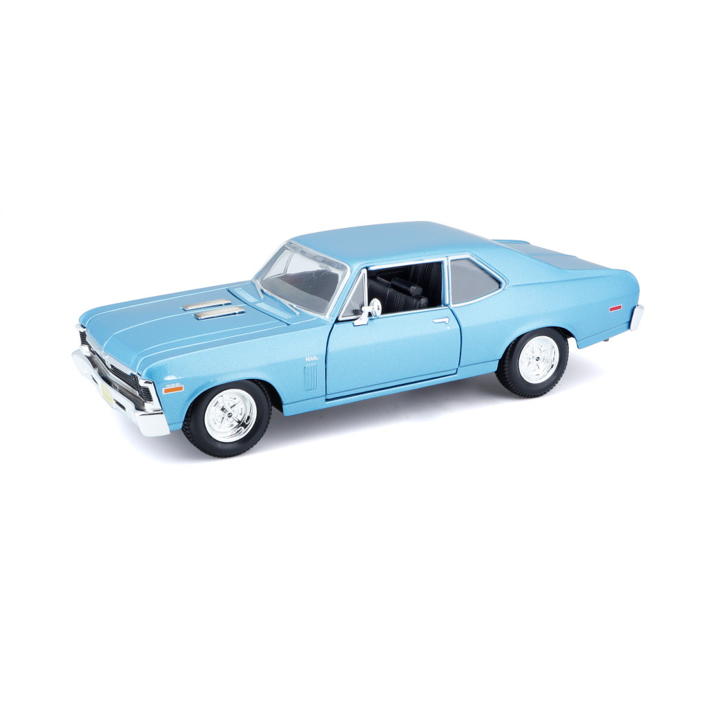 MAISTO 31262 CHEVROLET NOVA SS 1970 NIEBIES. 1/24