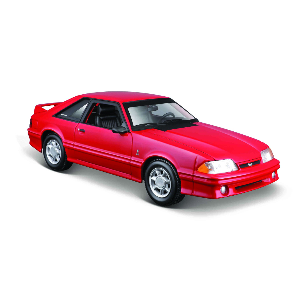 MAISTO 32906 1993 FORD MUSTANG SVT COBRA CZER.1/24