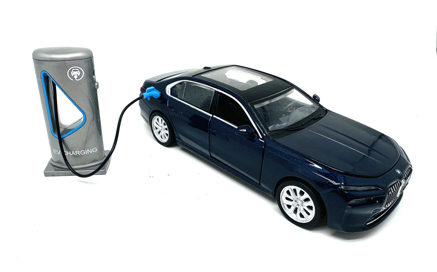 MSZ (ELEKTR.) 1/32 BMW I7 NIEBIESKI MSZ (ELEKTR.) 1/32 BMW I7 NIEBIESKI