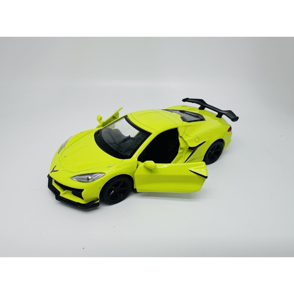 MSZ 1/32 CHEVROLET CORVETTE C8 ŻÓŁTY (ŚW+DŹWIĘK)