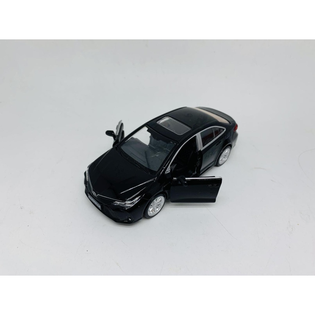 MSZ 1/33 TOYOTA COROLLA HYBRID CZARNY (ŚW.+DŹWIĘK)