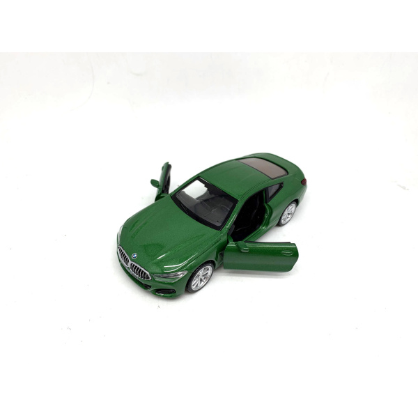 MSZ 1/35 BMW M850I COUPE ZIELONY (ŚWIATŁO+DŹWIĘK)